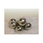 12 Piece Glitter Bauble's