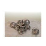 Ribbed Glitter Bauble